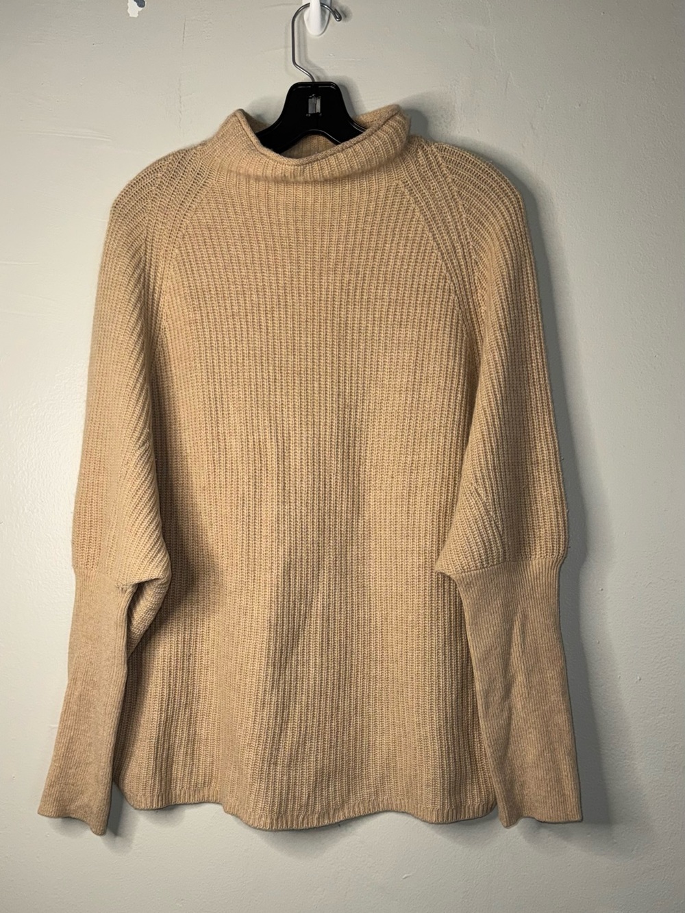 Club Monaco Cashmere Camel Ribbed Turtleneck Sweater